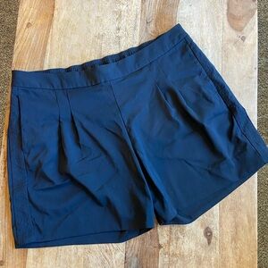 Nike shorts size large like new black dri fit